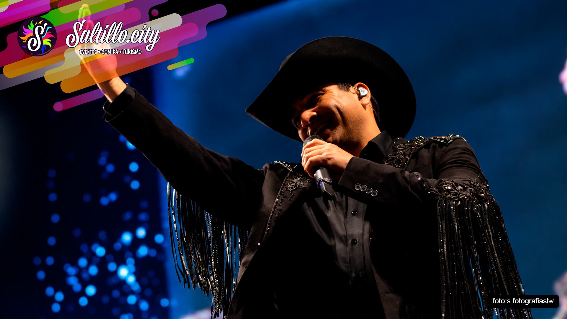 Julión Álvarez desafía el frío y la lluvia durante la segunda noche del Rodeo Saltillo 2026
